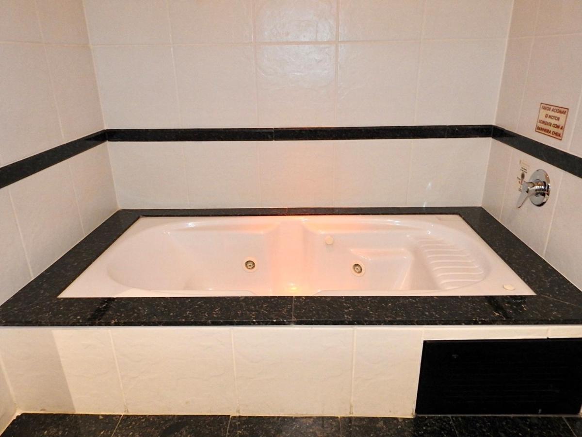Constantino Hotel E Eventos Juiz de Fora Εξωτερικό φωτογραφία A modern Japanese bathtub