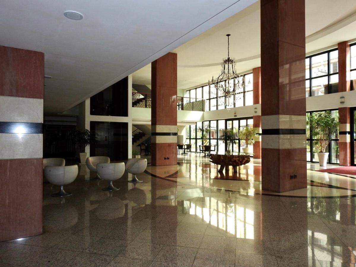 Constantino Hotel E Eventos Juiz de Fora Εξωτερικό φωτογραφία Lobby of the hotel