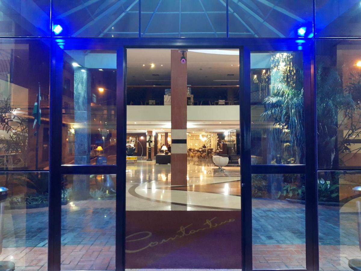 Constantino Hotel E Eventos Juiz de Fora Εξωτερικό φωτογραφία Entrance to the lobby